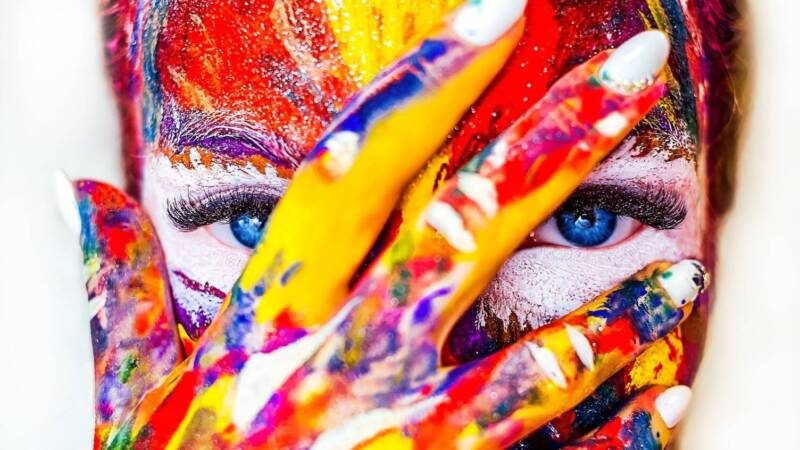 face paint disguise hide hiding costume 1536x1024 1