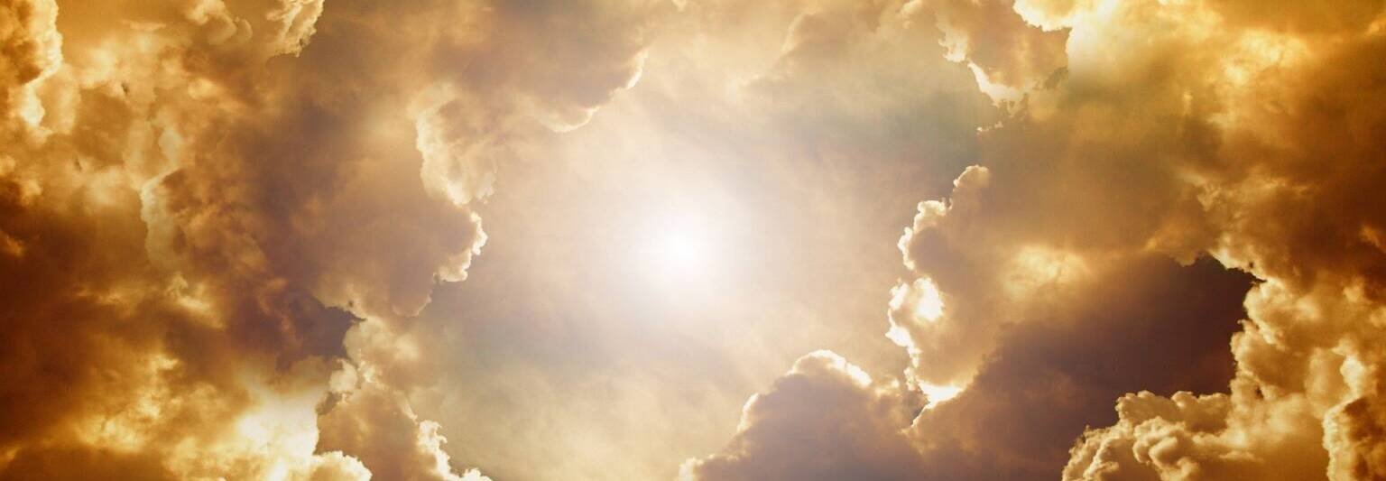 cloud or heavenly encounter with god or clouds of glory spiritual sunlight