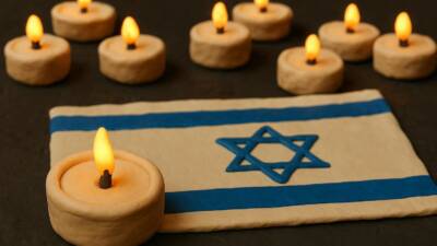 Yom HaZikaron memorial candles FE